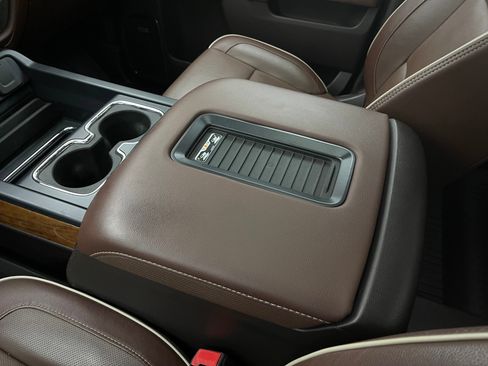 Used 2019 Chevrolet Silverado 2500 High Country w/ Duramax Plus Package AWD/4WD image 32