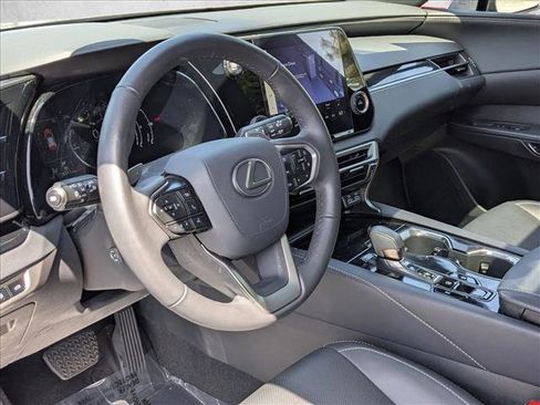 Used 2024 Lexus RX 350 FWD w/ Technology Package image 10