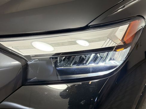 Used 2025 Audi Q4 e-tron Premium w/ Convenience Package image 11