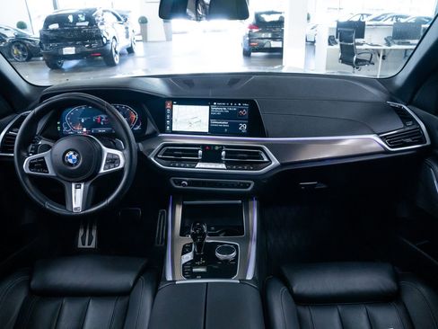 Used 2022 BMW X5 xDrive40i AWD/4WD image 9