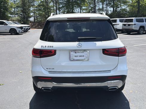 Used 2021 Mercedes-Benz GLB 250 image 13