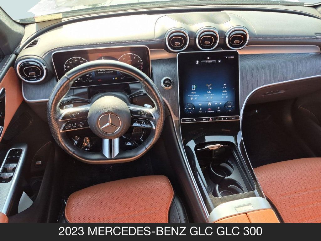 Used 2023 Mercedes-Benz GLC 300 image 13