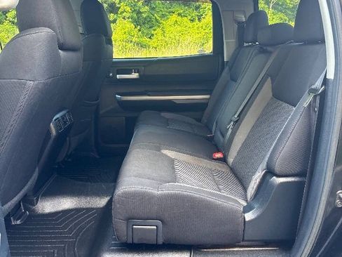 Used 2014 Toyota Tundra SR5 AWD/4WD image 17