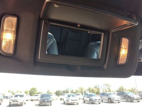 Used 2021 Cadillac XT5 Premium Luxury image 33