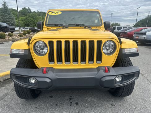 Used 2019 Jeep Wrangler Unlimited Rubicon w/ Cold Weather Group AWD/4WD image 3