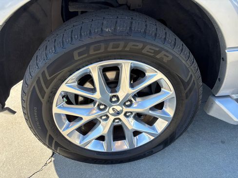 Used 2017 Ford Expedition EL Limited image 11