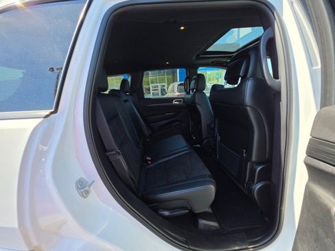 Used 2021 Jeep Grand Cherokee Laredo X AWD/4WD image 17