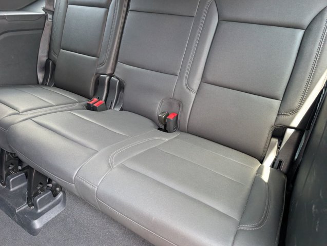 Used 2023 Chevrolet Tahoe LT w/ Luxury Package RWD image 15