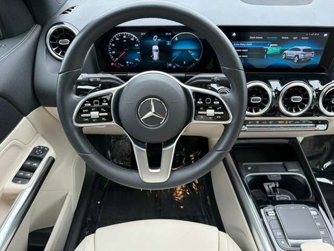 Certified 2022 Mercedes-Benz GLA 250 image 18