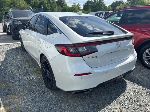 Used 2022 Honda Civic Sport Touring image 5