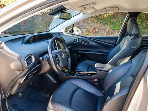 Used 2020 Toyota Prius Prime Limited image 16