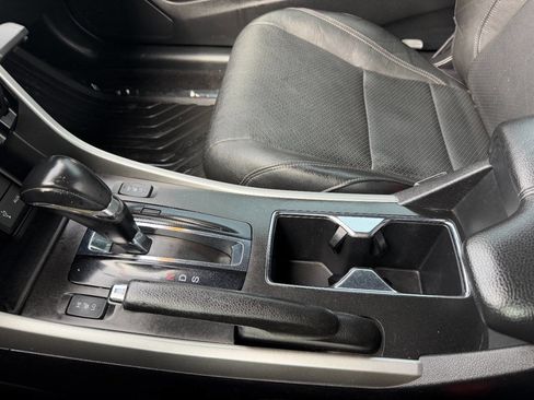 Used 2014 Honda Accord EX-L image 39