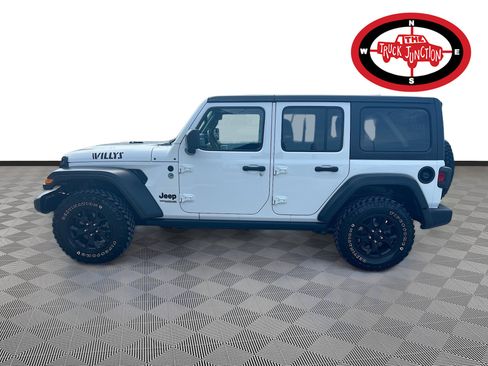 Used 2021 Jeep Wrangler Unlimited Sport AWD/4WD image 4
