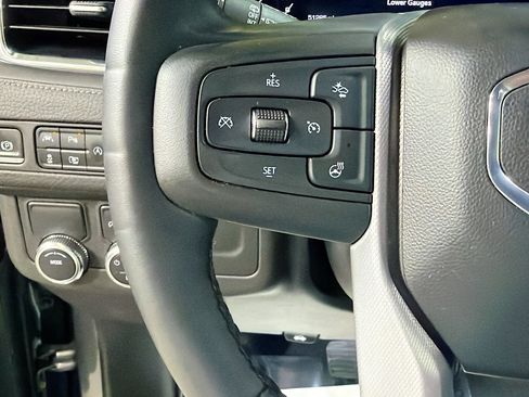 Used 2023 GMC Yukon Denali image 38