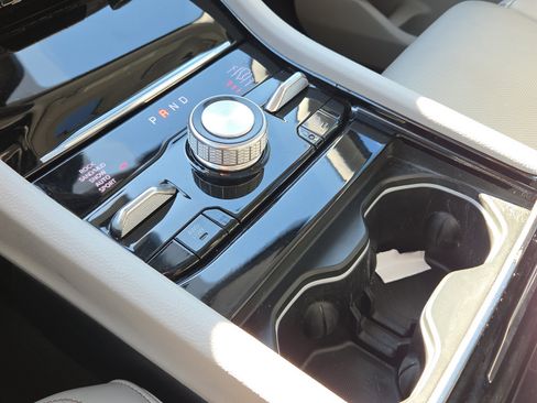 Used 2023 Jeep Grand Cherokee Overland w/ Adv Protech Group III image 20