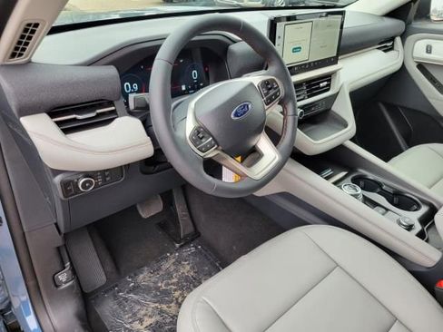 New 2025 Ford Explorer Active w/ Active Comfort Package image 15