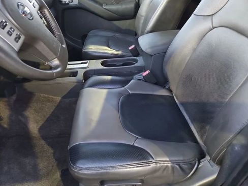 Used 2014 Nissan Frontier PRO-4X w/ Pro-4x Luxury Package image 33