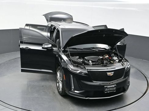 Used 2020 Cadillac XT6 Sport AWD/4WD image 40