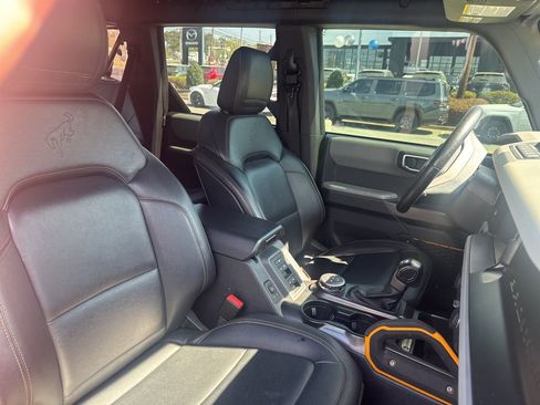 Used 2022 Ford Bronco Badlands AWD/4WD image 5