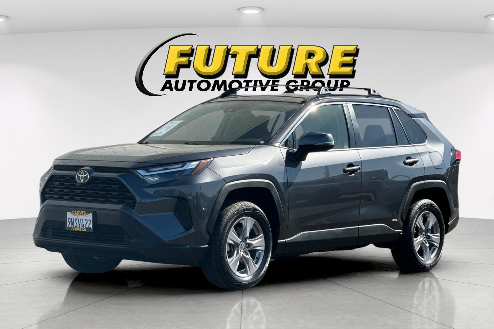 Used 2025 Toyota RAV4 XLE AWD/4WD image 8