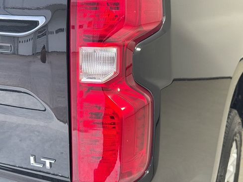 Used 2023 Chevrolet Silverado 1500 LT RWD image 33