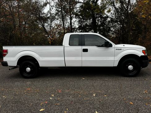 Used 2014 Ford F150 XL w/ Trailer Tow Package image 4