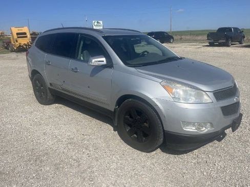 Used 2012 Chevrolet Traverse LT AWD/4WD image 2