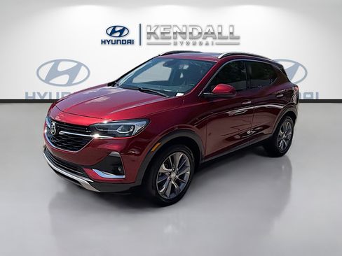 Used 2022 Buick Encore GX Essence w/ Experience Buick Package FWD image 3
