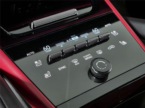 Certified 2024 Porsche Cayenne Turbo GT AWD/4WD image 19