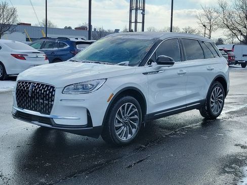 Certified 2023 Lincoln Corsair Reserve w/ Equipment Group 201A image 2