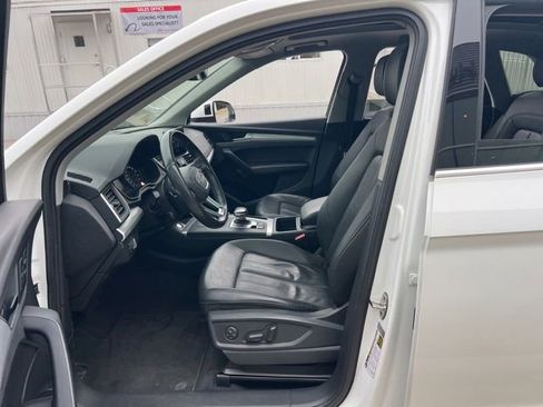 Used 2019 Audi Q5 2.0T Premium w/ Convenience Package image 28