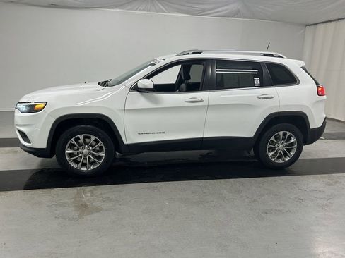 Used 2019 Jeep Cherokee Latitude Plus AWD/4WD image 6