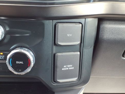 Used 2023 Ford F250 Lariat w/ Sport Appearance Package AWD/4WD image 28