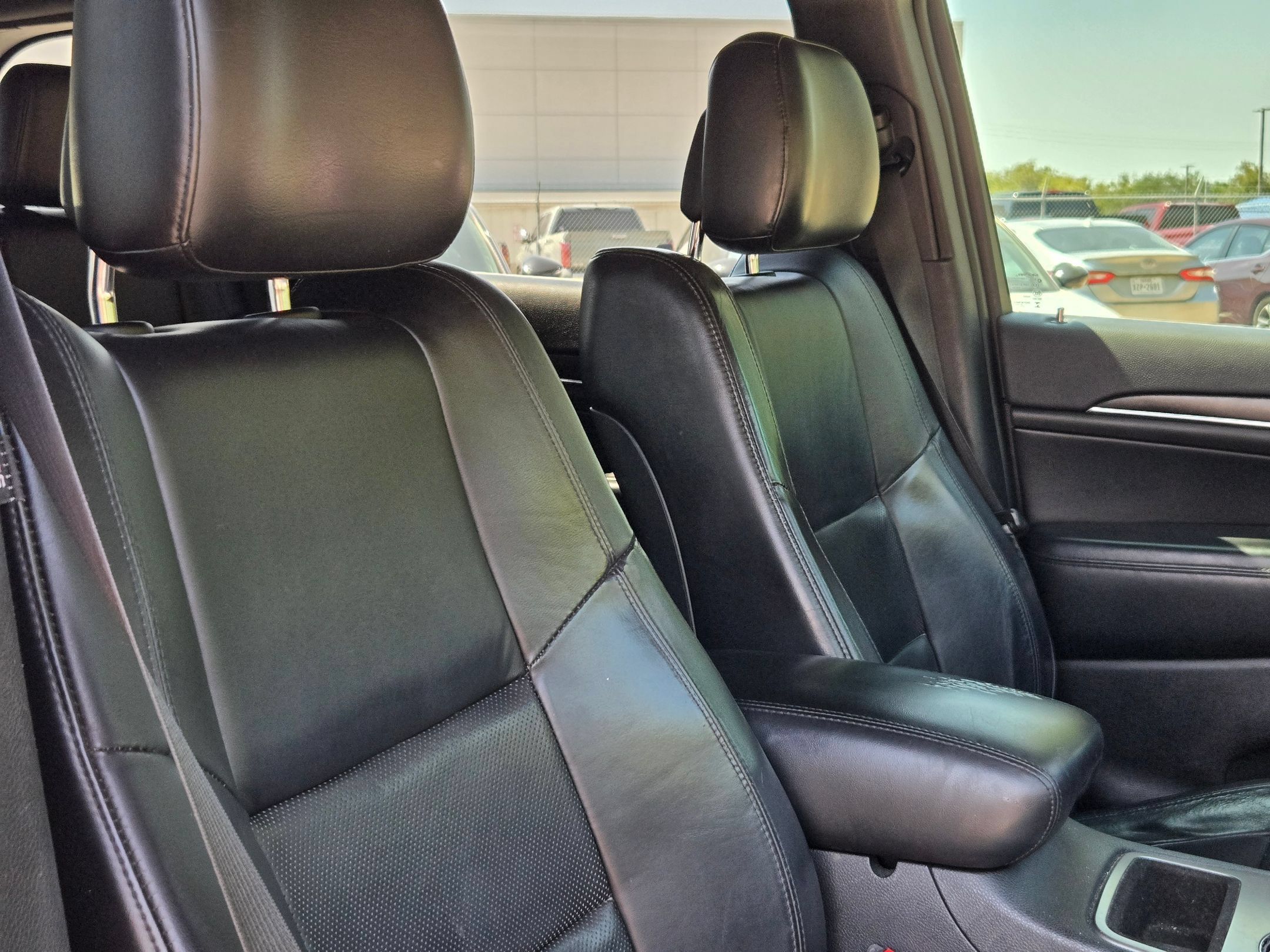 Used 2018 Jeep Grand Cherokee Limited w/ Luxury Group II RWD image 30