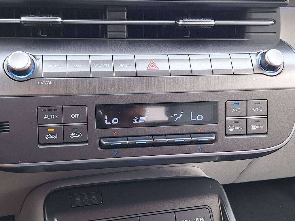 New 2026 Hyundai Kona Limited AWD/4WD image 21