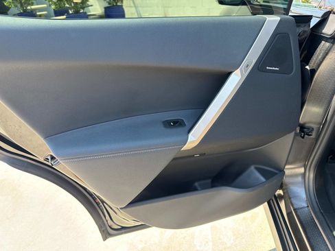 Used 2025 BMW iX xDrive50 w/ Convenience Package image 10