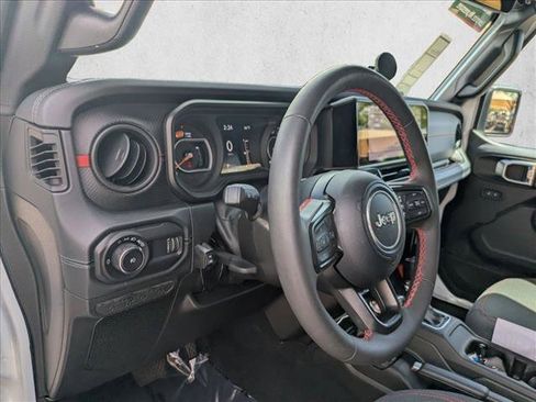Used 2024 Jeep Wrangler Unlimited Rubicon w/ Technology Group AWD/4WD image 10
