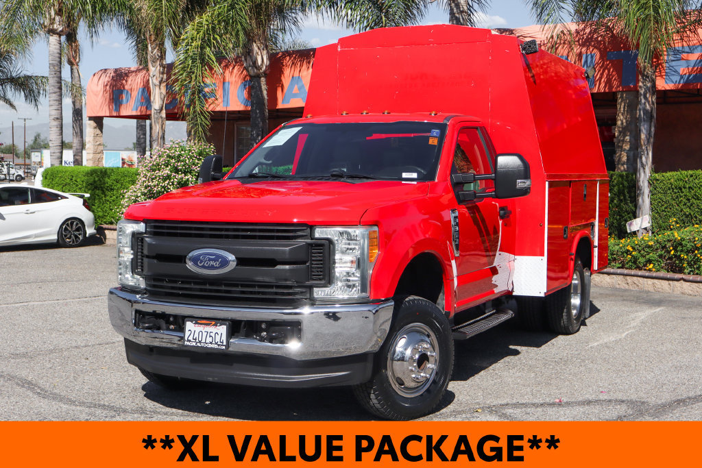 Used 2017 Ford F350 XL w/ Power Equipment Group AWD/4WD image 4