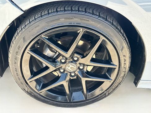 Used 2024 Honda Civic Sport image 36
