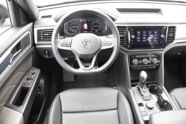 Used 2023 Volkswagen Atlas Cross Sport SEL R-Line AWD/4WD image 22