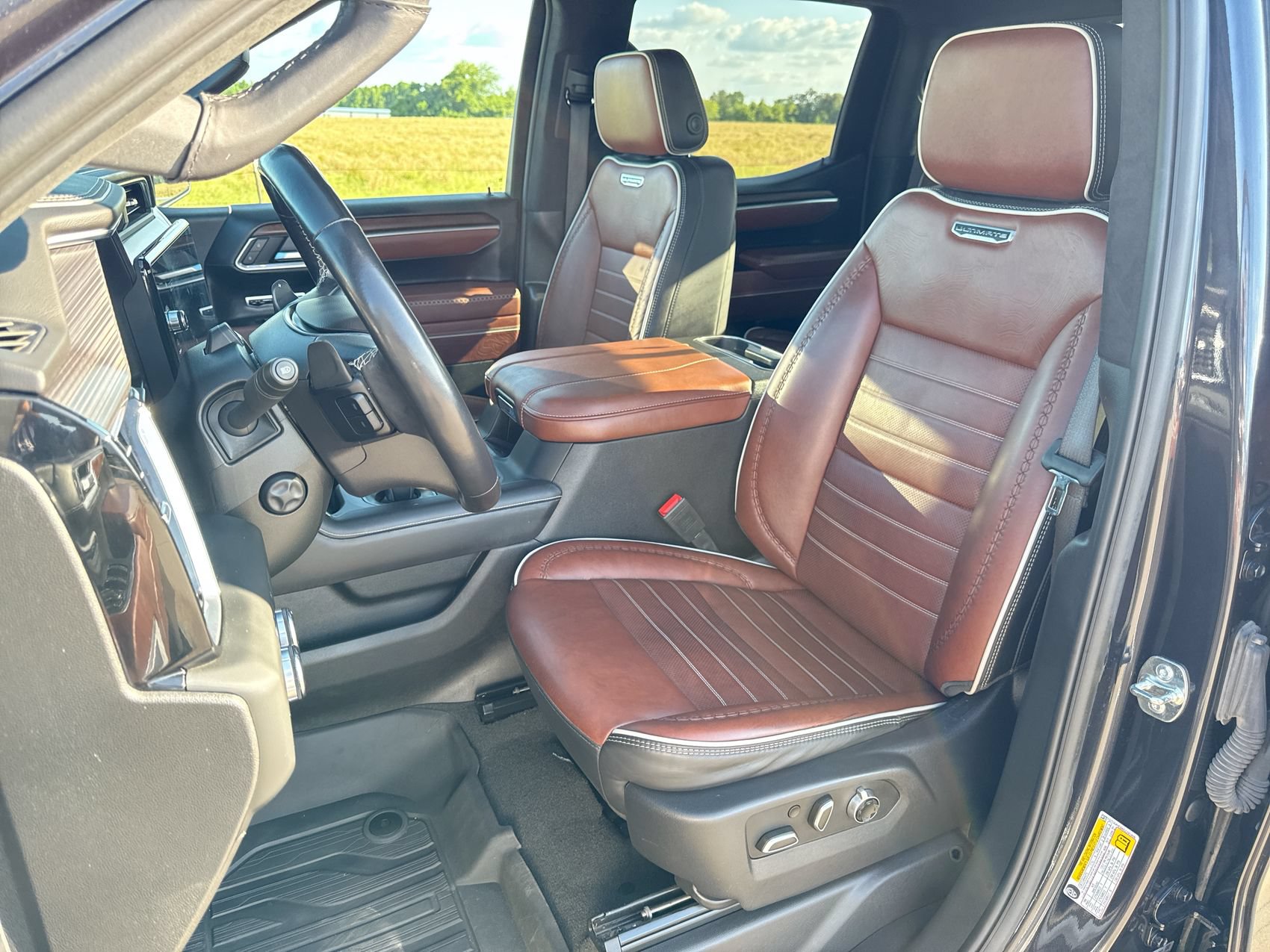 Used 2025 GMC Sierra 1500 Denali Ultimate AWD/4WD image 11