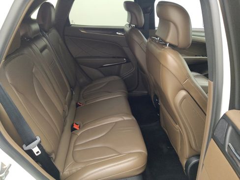 Used 2018 Lincoln MKC Reserve image 19