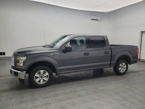 Used 2017 Ford F150 XLT image 2