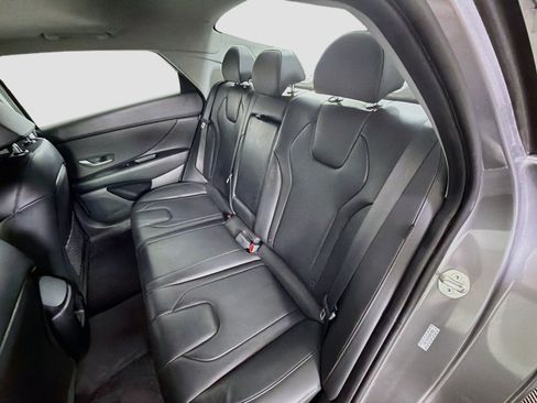 Used 2024 Hyundai Elantra Limited FWD image 28