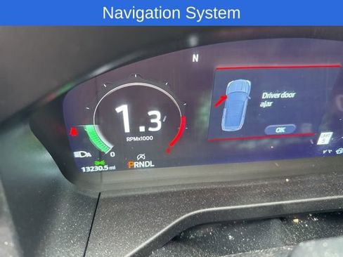 Used 2025 Ford Explorer ST-Line image 5