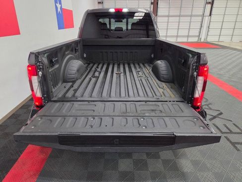 Used 2017 Ford F250 Platinum image 32