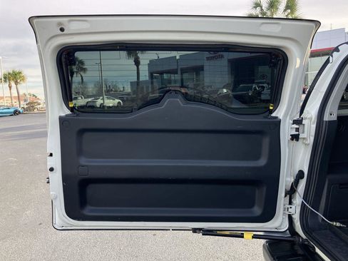 Used 2012 Toyota FJ Cruiser 4WD image 31