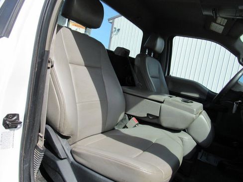 Used 2017 Ford F550 4x4 Regular Cab Super Duty image 14