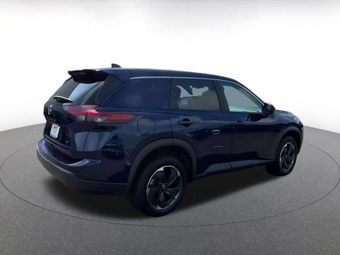 Used 2025 Nissan Rogue SV AWD/4WD image 13
