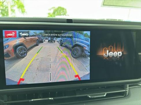 New 2026 Jeep Wrangler Unlimited Rubicon AWD/4WD image 33